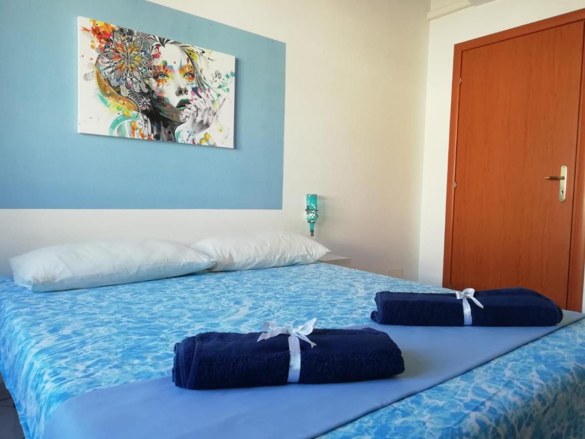 Prendas Antigas - Vacanze A Teulada Apartment Luaran gambar