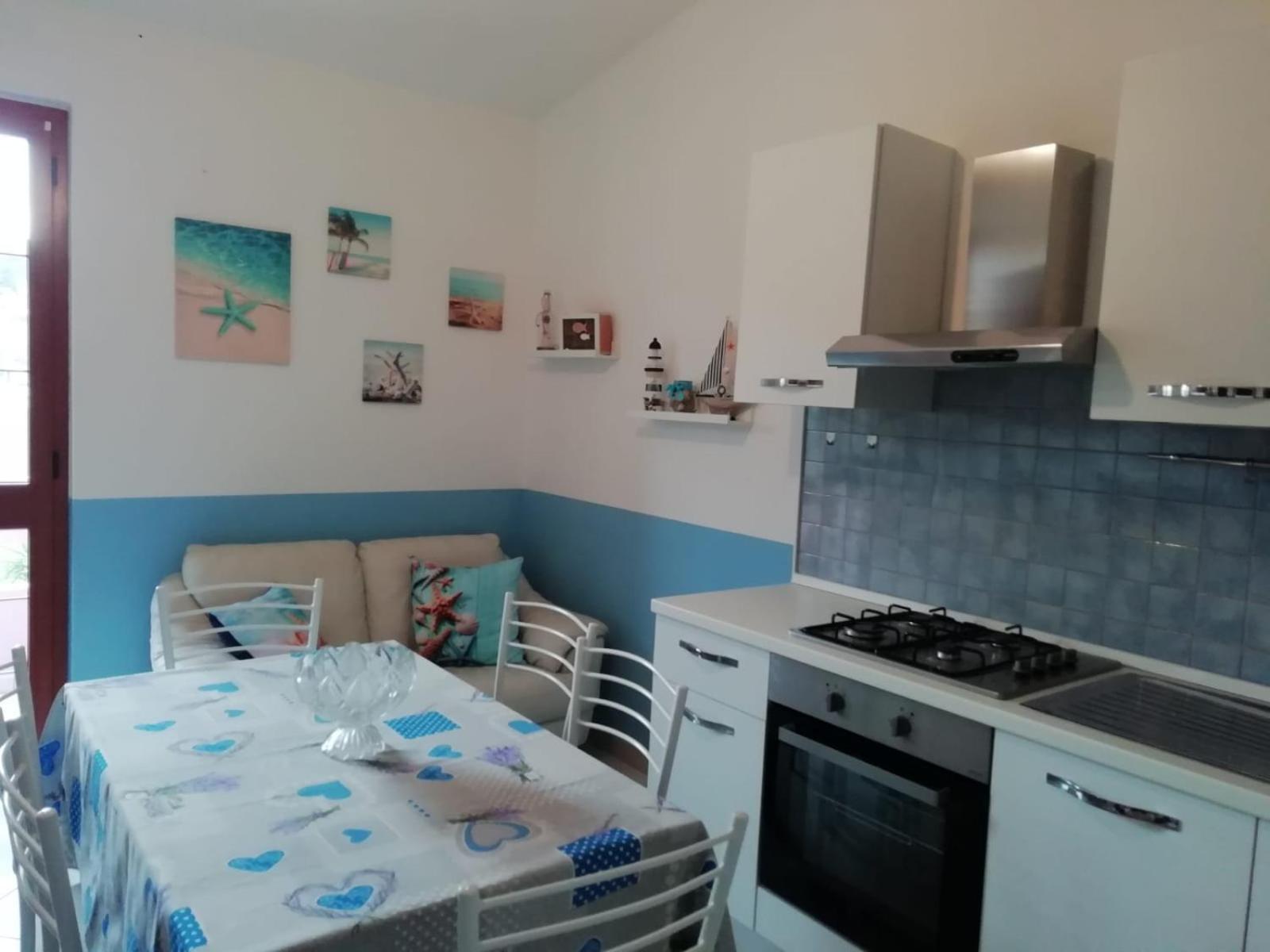 Prendas Antigas - Vacanze A Teulada Apartment Luaran gambar