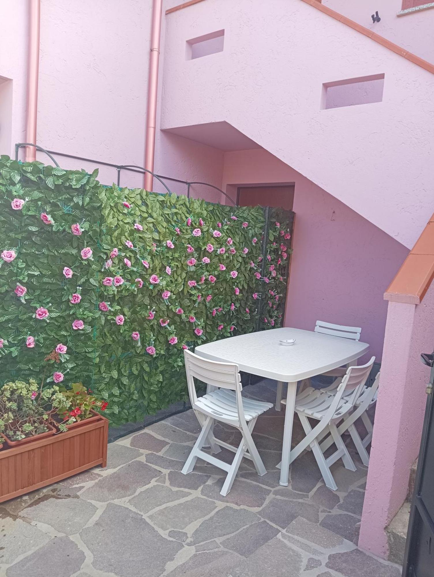 Prendas Antigas - Vacanze A Teulada Apartment Luaran gambar